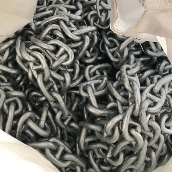 Marine Anchor Chain 8635162.jpg Marine Anchor Chain 8.jpg